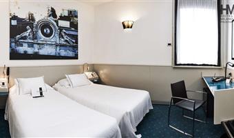 2 single beds, non-smoking, standard room