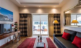 1 king bed, non-smoking, executive room, balcony, lycabettus view, wi-fi, bathrobe, full breakfast