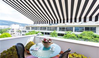 1 king bed, non-smoking, executive room, balcony, lycabettus view, wi-fi, bathrobe, full breakfast
