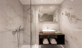 1 king bed, non-smoking, executive room, balcony, lycabettus view, wi-fi, bathrobe, full breakfast