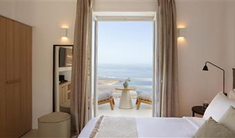deluxe room with hot tub, sea view , 1 king bed, non-smoking, terrace ,  full breakfast