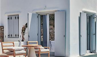 signature suite with semi-private pool access, sea view, 1 king bed, non-smoking, terrace, living room, full breakfast