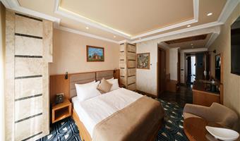 1 queen bed, non-smoking, comfort room, balcony, city view
