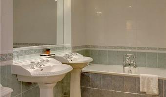 2 single beds, non-smoking, standard room