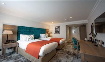 2 single beds, non-smoking, standard room, high speed internet access