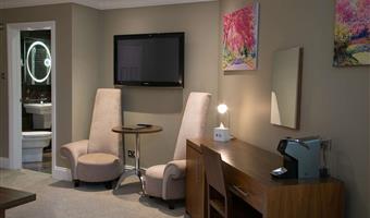 1 double bed, non-smoking, deluxe quality room