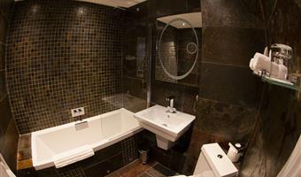 1 double bed, non-smoking, deluxe quality room