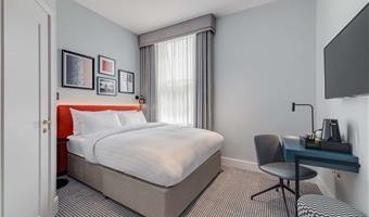 1 queen bed, non-smoking, executive room