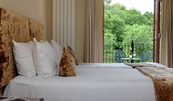 1 double bed, executive, view, balcony, free high speed internet, music device, non-smoking