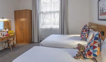 1 double 1 single, non-smoking, standard room