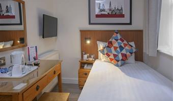 1 single bed, non-smoking, cozy room