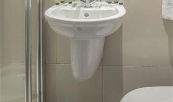 1 single bed, non-smoking, standard room, loft, shower only