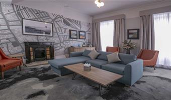 suite-1 king bed, non-smoking