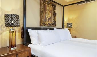 1 king bed, non-smoking, junior suite