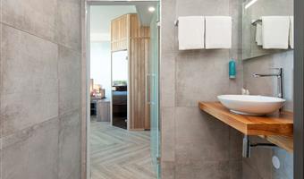 at the house of heritage.<br /><br />looking for a luxurious room for a business stay, romantic getaway or an unforgettable 