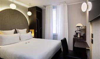 1 queen bed, non-smoking, superior room, larger room, shower in room, espresso machine