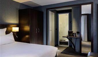1 king bed, non-smoking, deluxe room, larger room, sofabed for one person, flat screen television, espresso machine