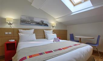 1 king bed, non-smoking, superior room, twin beds on request