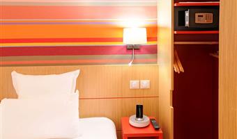 1 single bed, non-smoking, standard room, single room, safe deposit box, courtesy tray