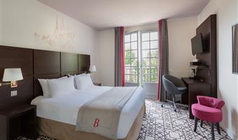 1 queen bed, non-smoking, classic room