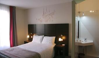 1 queen bed, non-smoking, classic room