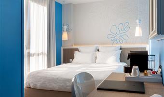 1 double bed, non-smoking, classic room, twin on request, shower in room