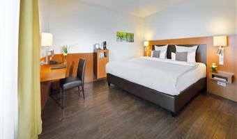 1 king bed, executive room, sofabed, flat screen television, balcony, espresso machine, air-conditioned