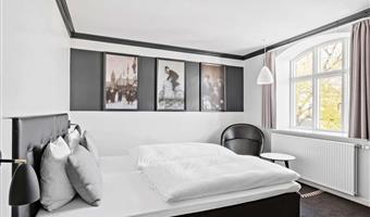 1 queen bed, non-smoking, standard room, work desk, wi-fi