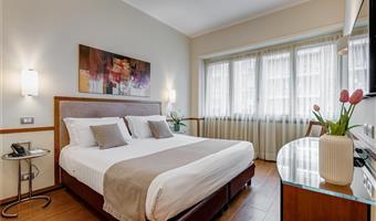 1 queen bed, classic room, twin beds on request