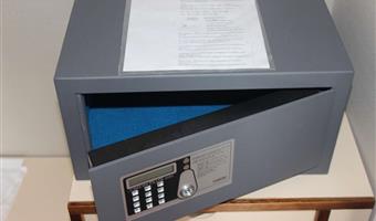 1 queen bed, non-smoking, sea view