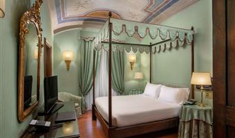 1 queen bed, non-smoking, standard room