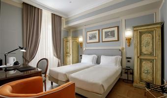 2 single beds, non-smoking, comfort room