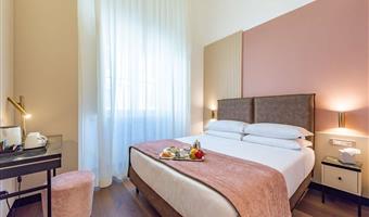 1 queen bed, non-smoking, comfort room