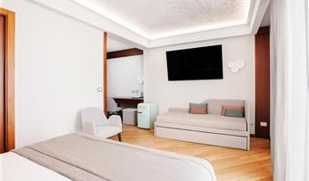 1 queen size bed, executive room