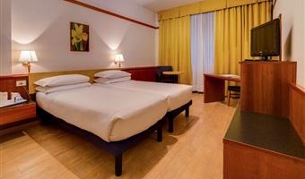 2 single beds, non-smoking, classic room