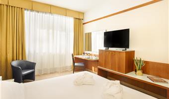 2 single beds, non-smoking, classic room