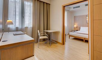 1 king bed, junior suite, lounge area