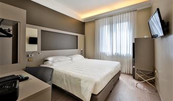 2 single beds, standard room