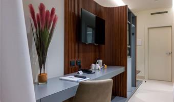 2 single beds, standard room, free internet access