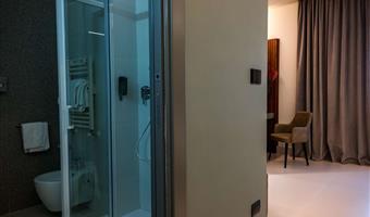 2 single beds, standard room, free internet access