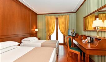 1 queen and 1 single, superior room, air-conditioned, high speed internet access