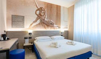 1 king 1 single, classic room, twin on request