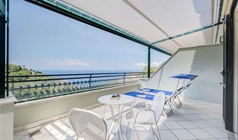 1 queen bed, superior room, panoramic terrace with sunbeds, sea view, pay tv, free parking