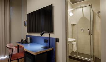 1 double bed, french size, economy room