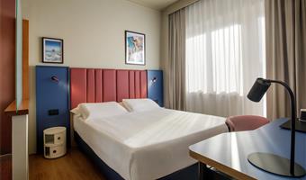 1 double bed, french size, economy room