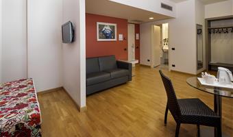 1 queen bed, superior room
