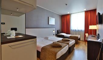 1 king 1 single, comfort triple room