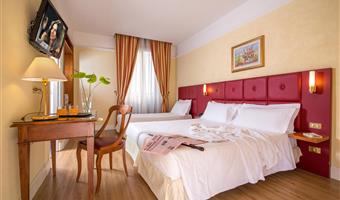 1 queen and 1 single, standard triple room