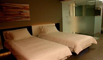 2 single beds, classic room, wi-fi, digital television, minibar with free water