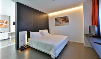 suite-1 king bed, wi-fi, digital television, free minibar softdrinks, free garage parking, bathrobe and slippers